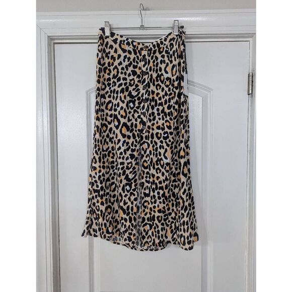 Astr the Label Leopard Skirt women's size Small NWTs‎ midi buttons open - Picture 1 of 7